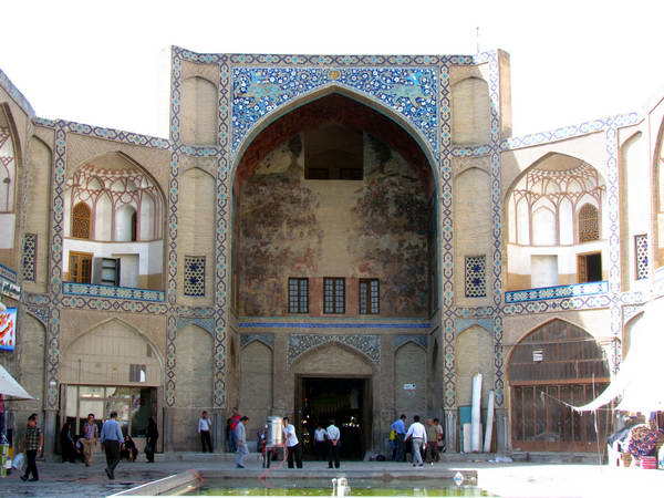 Qeysarie Gate- Isfahan