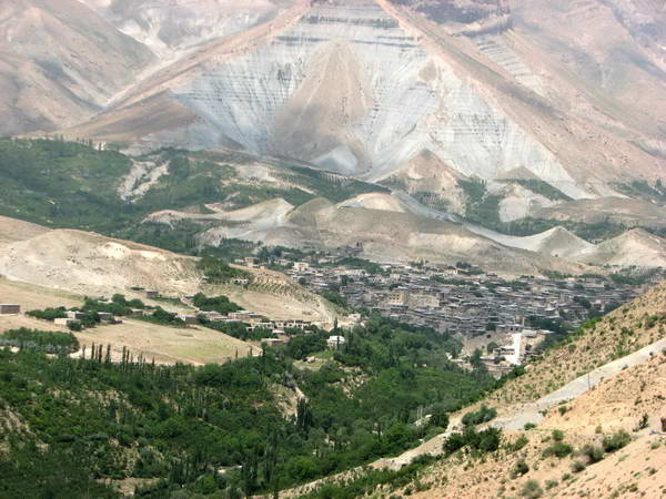 Khafr Village, the origin of climbing Qash Mastan peak