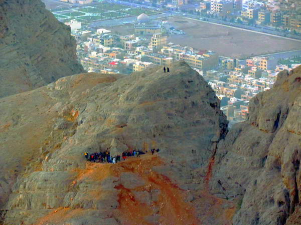 View of Isfahan metropolis from somewhere top of Sofeh mountain
