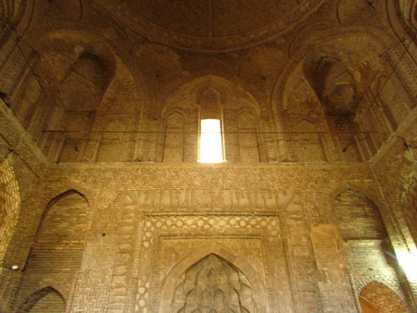 Interior architecture of Barsian Mosque
