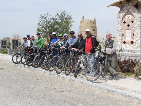 Cycling from Isfahan to Gharneh village