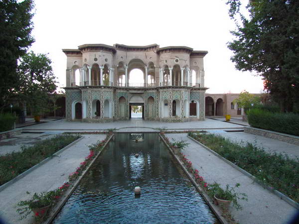 Shahzadeh Mahan garden
