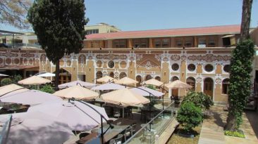The courtyard of Historical Arca restaurant