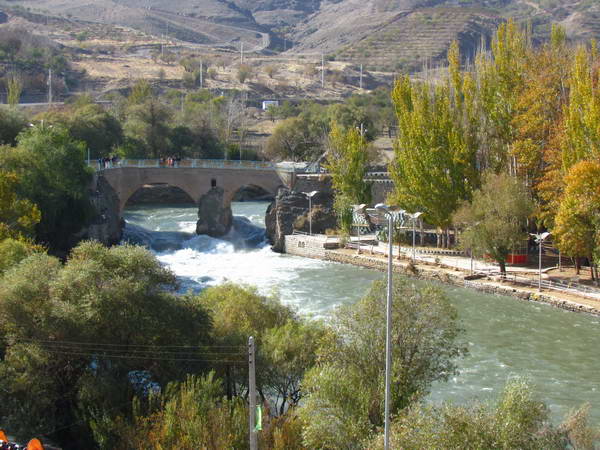 Zaman Khan Historical Bridge