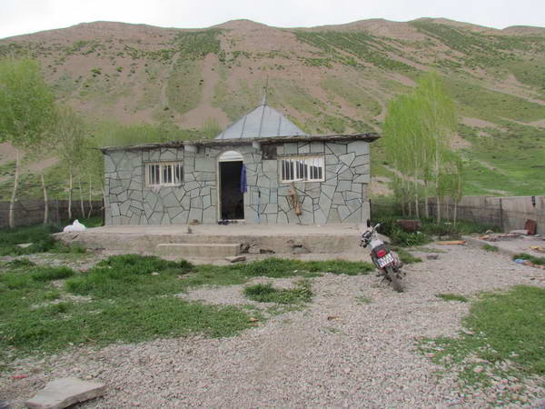An Emamzadeh in Lar Plain. It is for nomads of this region