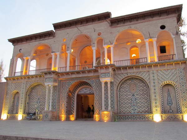Historical mansion in Shahzadeh Mahan garden