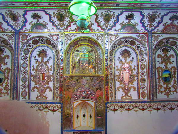 Tomb room in Angoorestan-e malek mansion