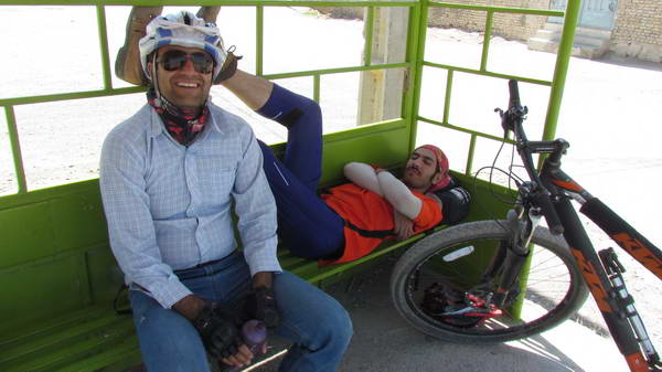 Cycling from Isfahan to Khamiran earthen dam