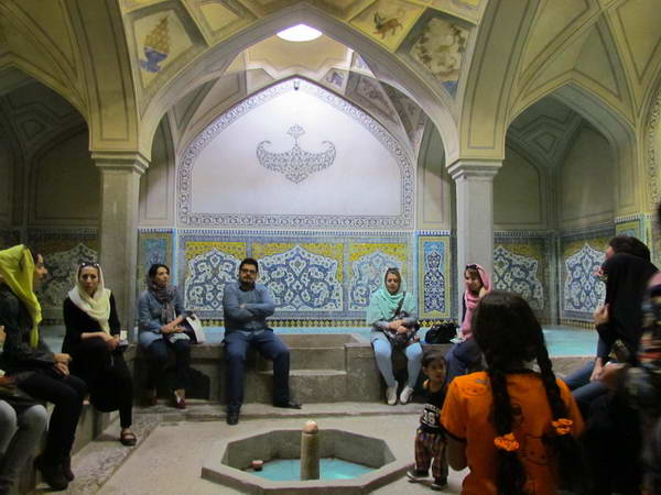 Ali Gholi Agha Bath, Sarbineh space