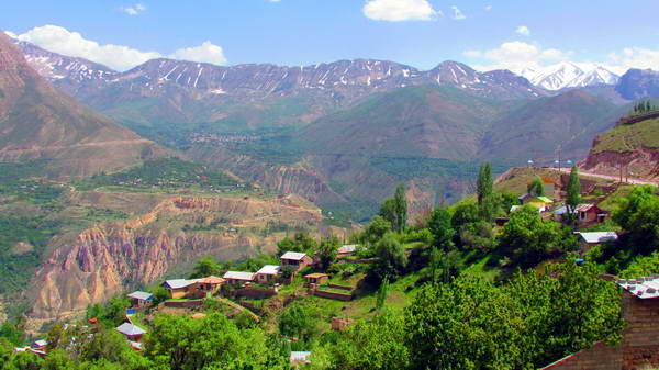 View of Villages in South of Damavand, from Larijan to Rineh road