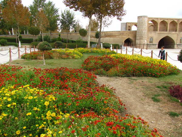 Coastal parks on the bank of Zayandeh Rud in Isfahan