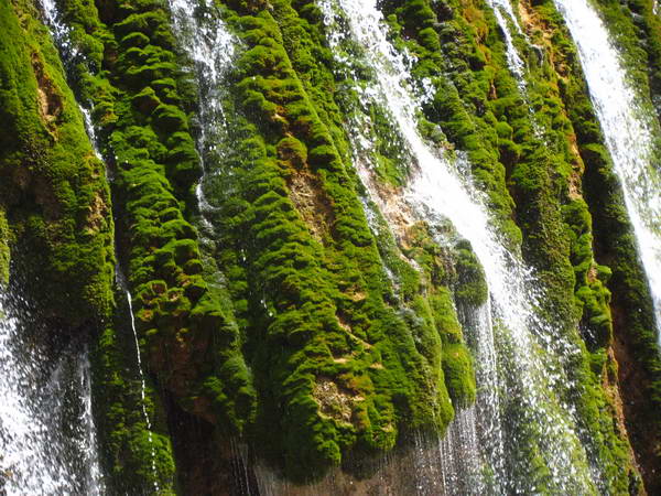 Poneh Zar Waterfall