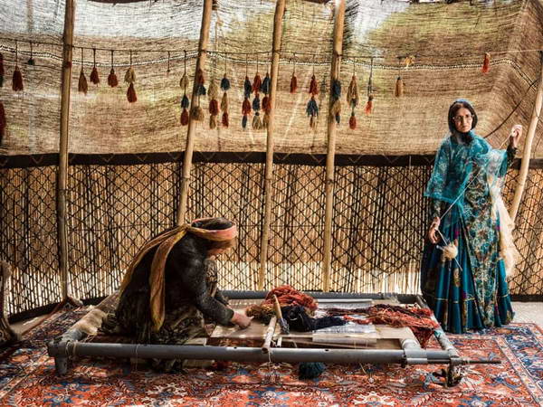 Iranian nomad carpet weavers