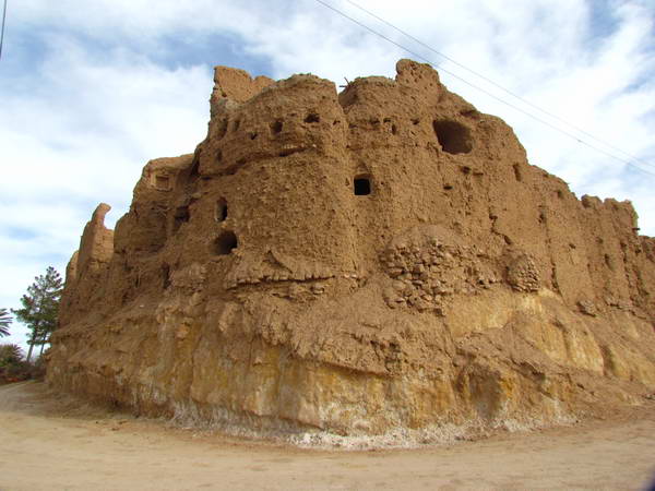 A sassanid historical castle in Garmeh village
