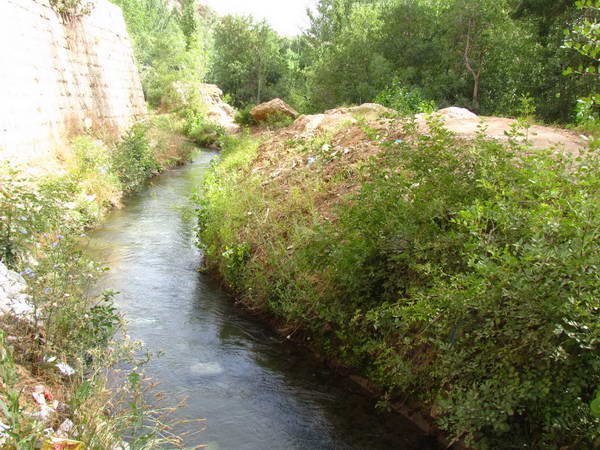 Pir-e Ghar tourist area, Deh Cheshmeh, Farsan