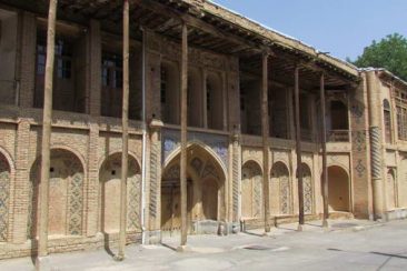 Habibi Old House, Khansar