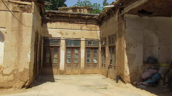 Habibi Old House, Khansar