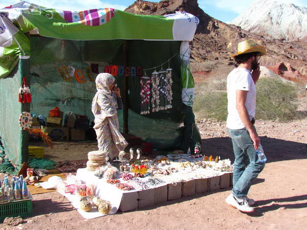 The women of Hormoz sell their products