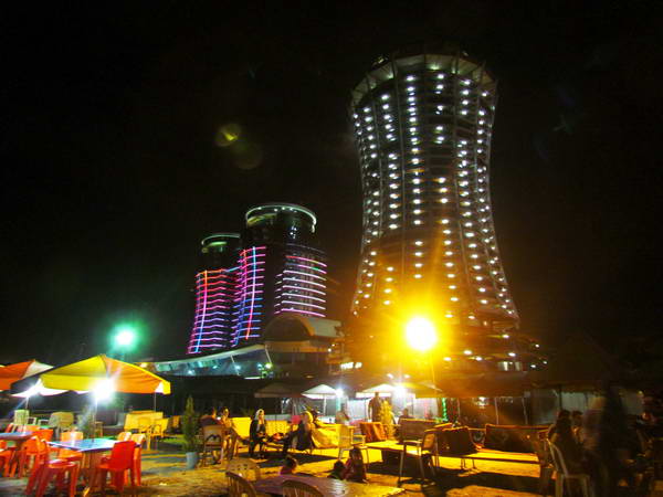 Diamond Swan Towers (Azimzadeh Towers) in Swan Motel (Salmanshahr)