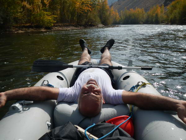 Rafting on Zayandeh Rud river