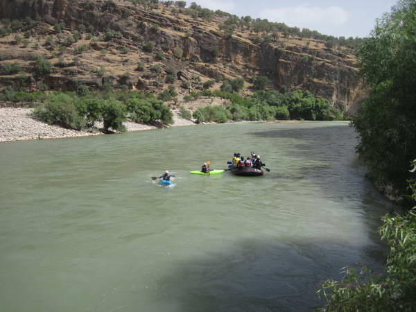 Rafting in Armand river