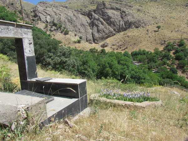 A martyr's Tomb, Srajga village, Uramanat, Kurdistan