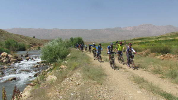 Biking along the Plasjan river, Freydun Shahr & Fereidan counties