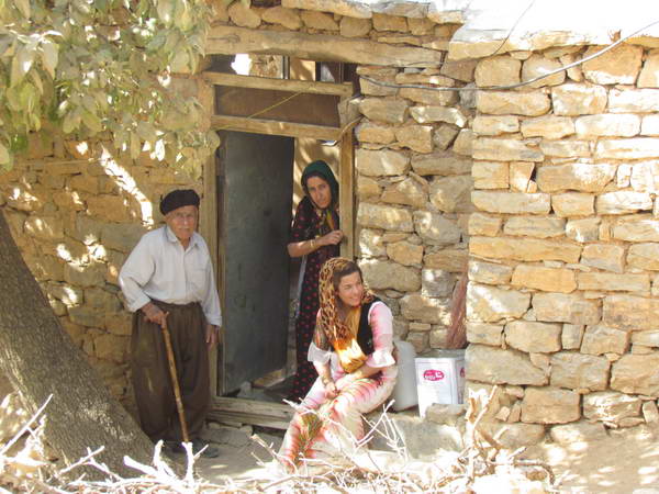 Kurds in Uraman villages, Jolandeh