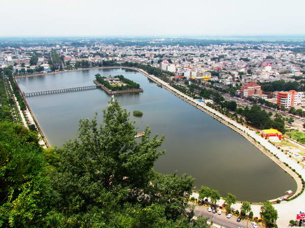 The view of Lahijan city and its pool