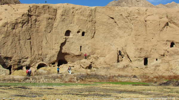 Khanik, The village of Ezmighan, Tabas