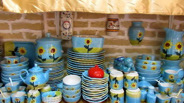 The glazed dishes , The handicraft of Meybod