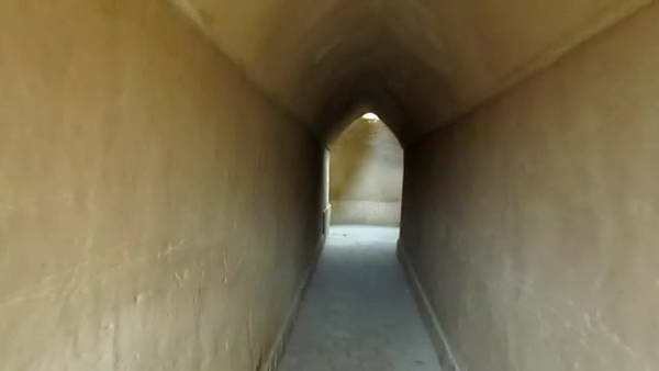 Narrow alleys (Ashti Konan Alleys) in historical context of Yazd